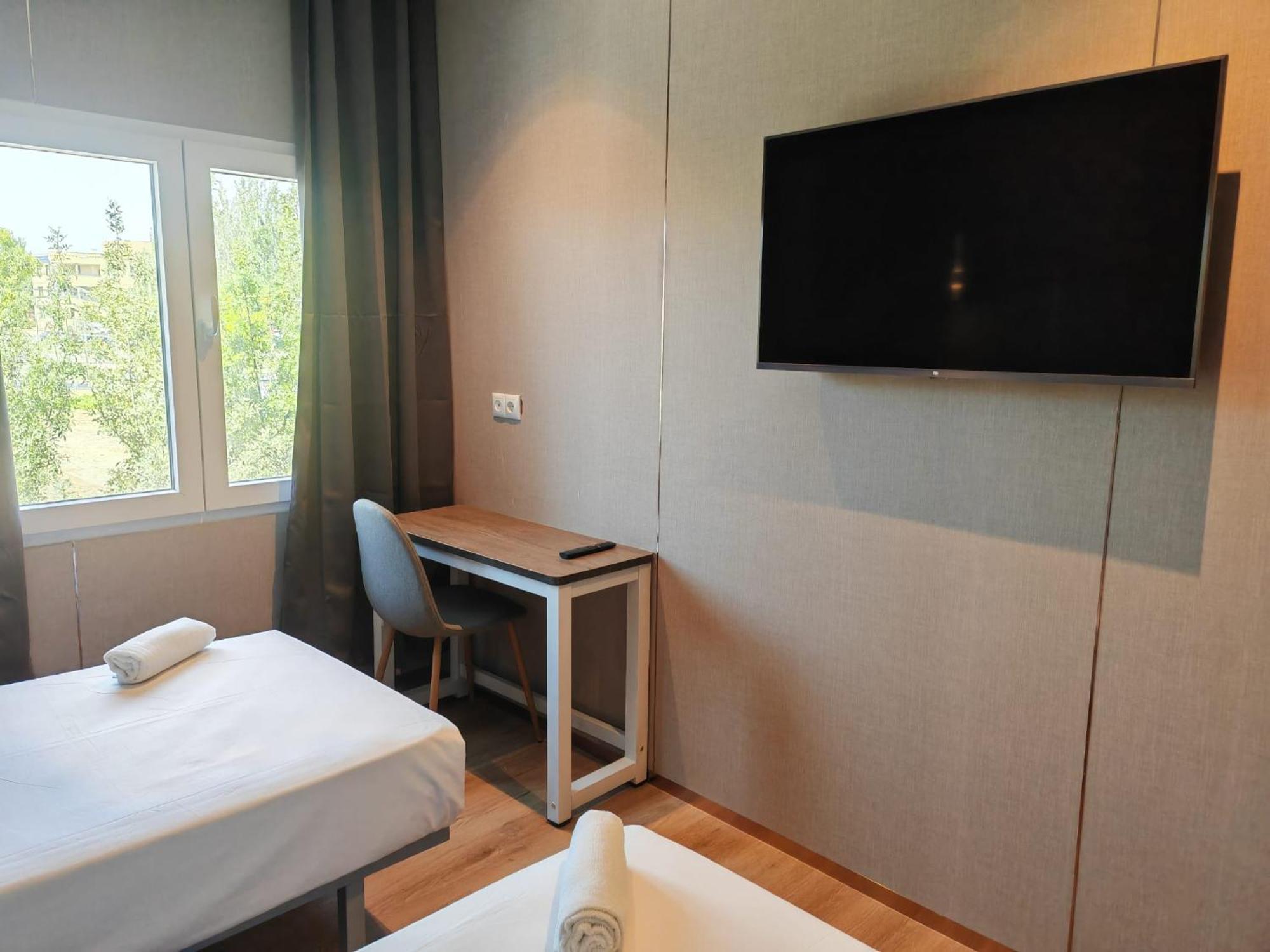 Hotel Golden Alcorcon Exterior photo