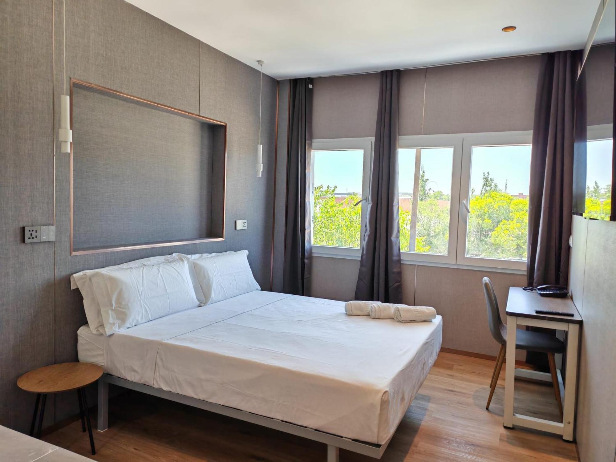 Hotel Golden Alcorcon Exterior photo